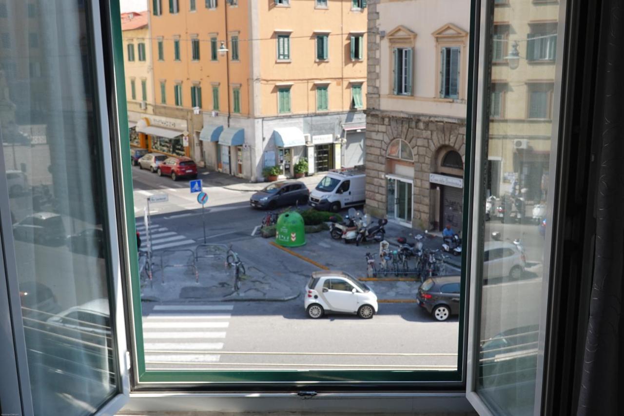 리보르노 Casa Mille Baci Con Parcheggio 아파트 외부 사진
