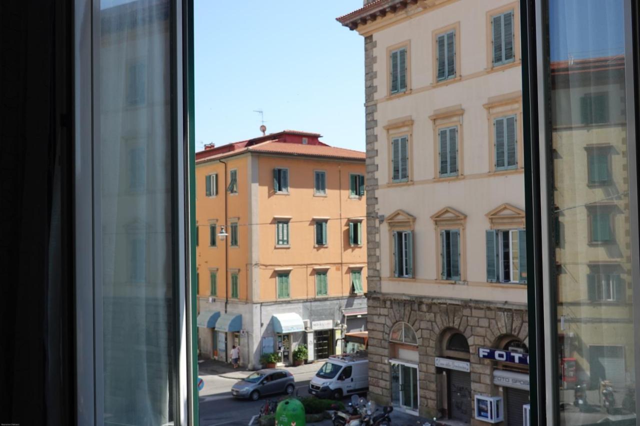 리보르노 Casa Mille Baci Con Parcheggio 아파트 외부 사진