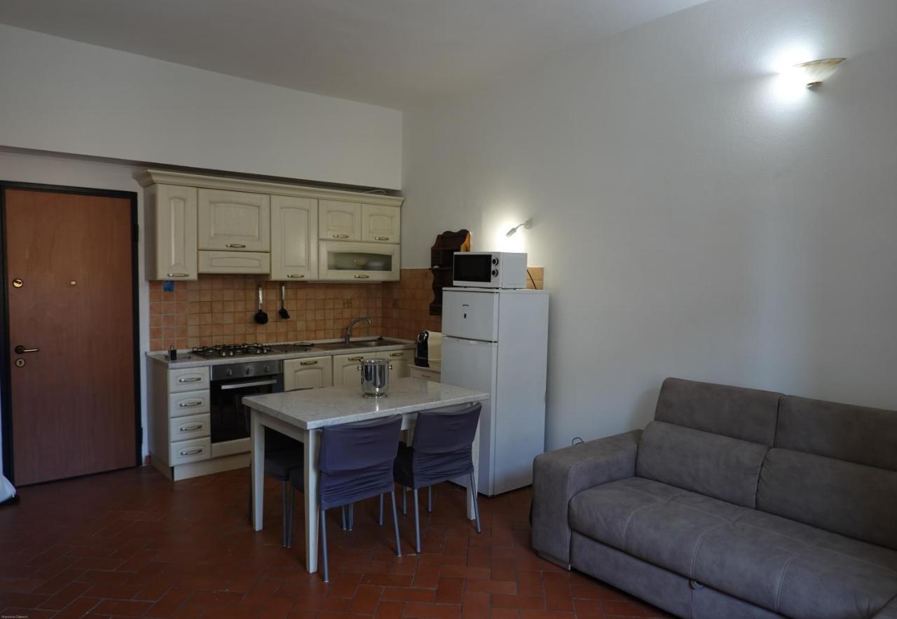 리보르노 Casa Mille Baci Con Parcheggio 아파트 외부 사진