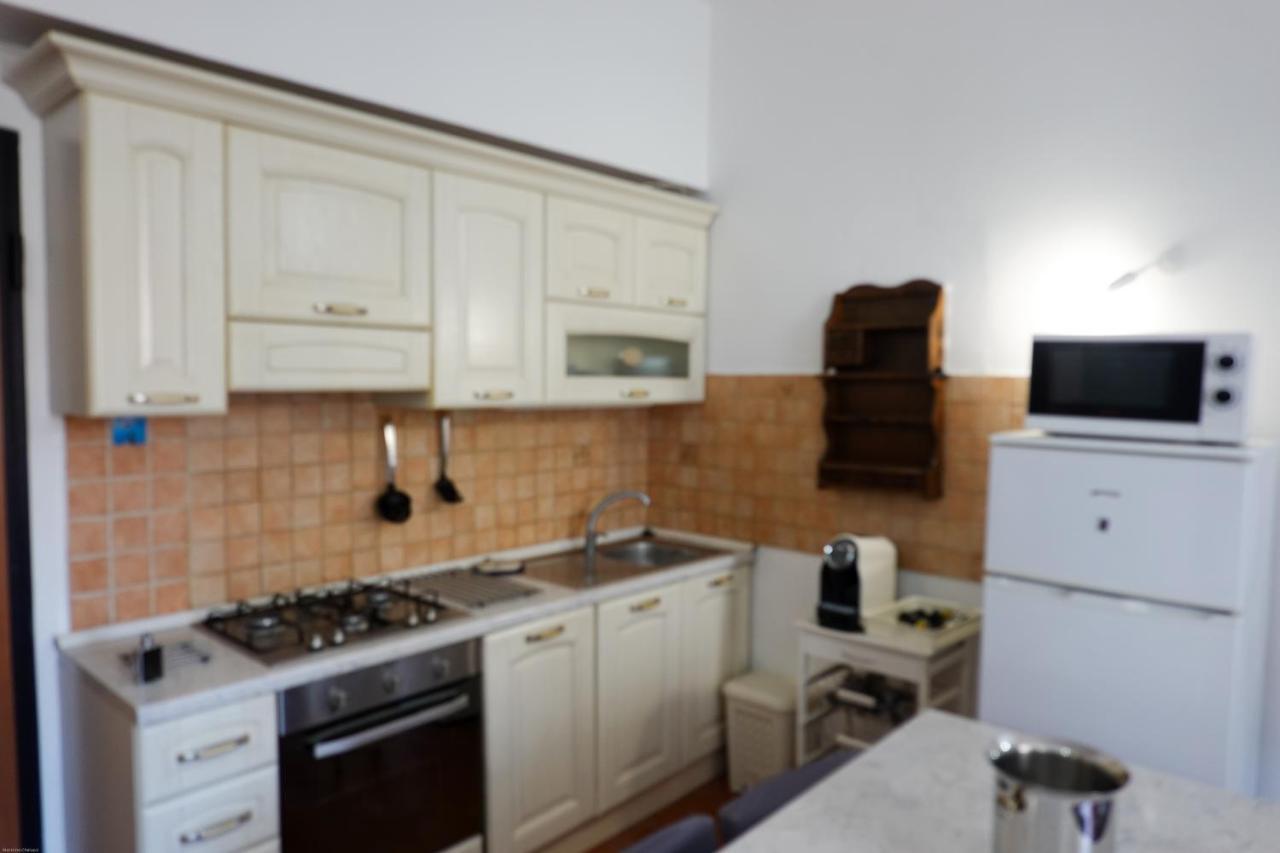 리보르노 Casa Mille Baci Con Parcheggio 아파트 외부 사진